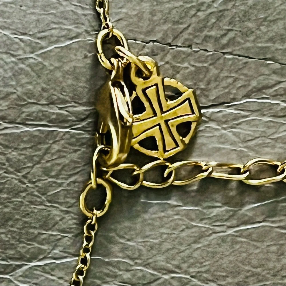 Beautiful pilgrim necklace